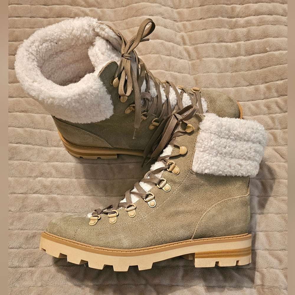 Nine‎ West Rima Combat Lug Sole Ankle Booties
